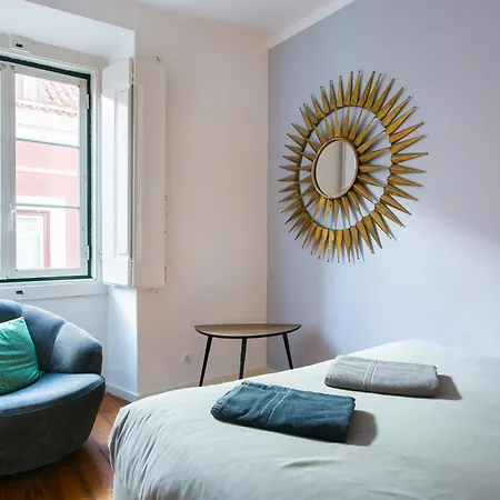 아파트 Spacious, Bright And Newly Renovated 2 Bedroom Apartment, Historical Center, Madragoa *