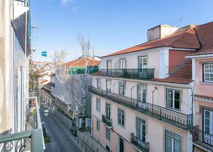 Διαμέρισμα Spacious, Bright And Newly Renovated 2 Bedroom Apartment, Historical Center, Madragoa Lisboa
