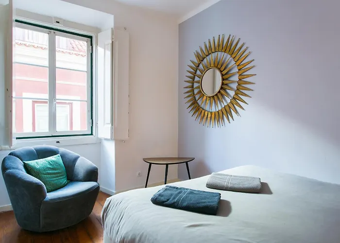 Διαμέρισμα Spacious, Bright And Newly Renovated 2 Bedroom Apartment, Historical Center, Madragoa *