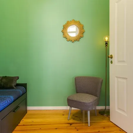 Apartment Spacious, Bright And Newly Renovated 2 Bedroom Apartment, Historical Center, Madragoa *