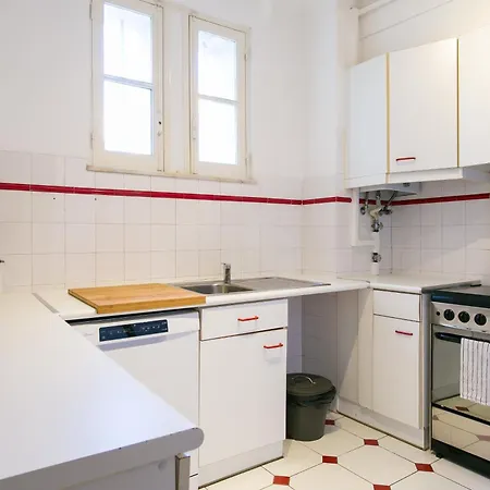 Spacious, Bright And Newly Renovated 2 Bedroom Apartment, Historical Center, Madragoa Apartament *