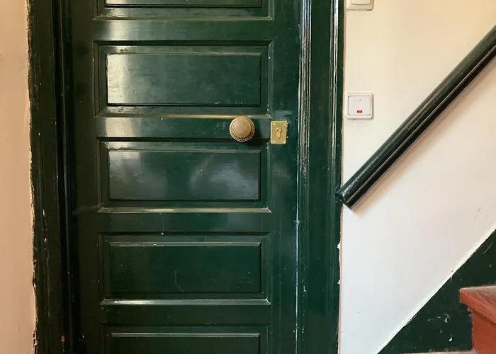 Spacious, Bright And Newly Renovated 2 Bedroom Apartment, Historical Center, Madragoa شقة Lisboa