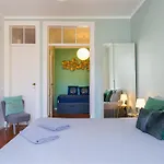 Appartement Spacious, Bright And Newly Renovated 2 Bedroom Apartment, Historical Center, Madragoa *