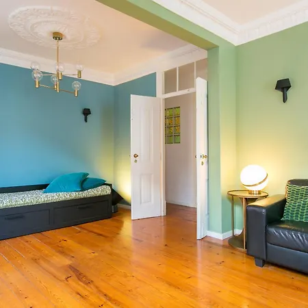 Apartman Spacious, Bright And Newly Renovated 2 Bedroom Apartment, Historical Center, Madragoa *